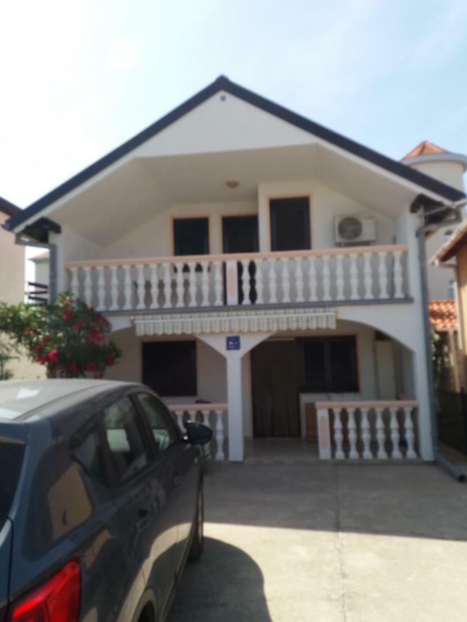 Apartment Ivan Нін Екстер'єр фото